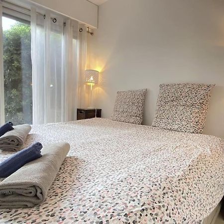 Rabiac - Charming 1 Bedroom With Private Garden Антиб Екстериор снимка
